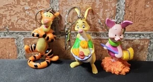 Menge 3 Vintage Applause Disney Winnie Puuh Schlüsselanhänger Ferkel Tigger Hase - Bild 1 von 8