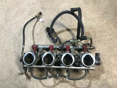 Suzuki 1998-1999 GSXR 750 SRAD carrocería del acelerador con inyectores/sensores de combustible Foto 1 de 4