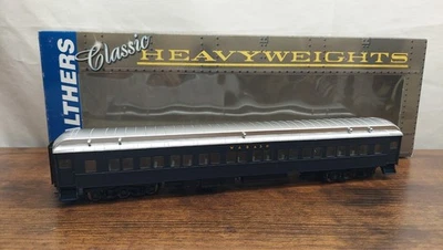 HO Walthers 932-10121 Wabash Heavyweight Paired Window Coach Interior Lights - Image 1 of 4