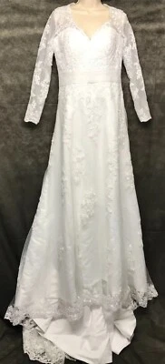 Vestido de mujer con cuello en V con apliques de encaje de boda manga larga línea A personalizado TRAIN Foto 1 de 4