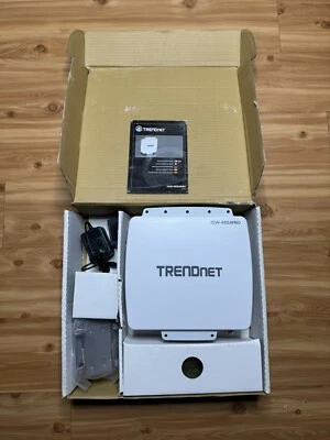 TEW-455APBO TRENDnet 14dBi High Power Wireless Outdoor PoE Access Point TEW-455A - Image 1 of 2