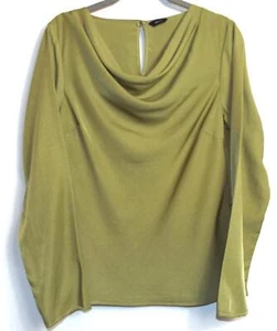 NEW M&CO πΌ GREEN DRAPE/WATERFALL NECKLINE DESIGN TOP πΌ SIZE 8 # 1043* - Picture 1 of 2