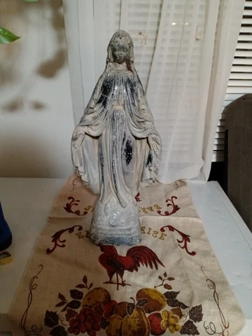 Antique Madonna Cast Iron concrete Yard Ornament statue or door stop 17.5 inchs Cover
