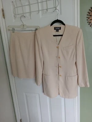 Mujer Hermosa 100% Pura Seda Amarillo Pálido Falda y Chaqueta Traje Talla 6p Foto 1 de 4