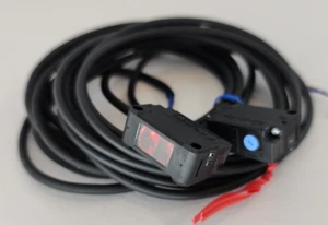 Sensor fotoeléctrico Keyence PZ-G51P PZG51P - Imagen 1 de 4