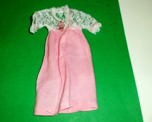 Clone Barbie SINDY MADDIE MOD 70ER JAHRE ROSA ROBE KLEIDUNG PASST 11 1/2" 1970er - Bild 1 von 3