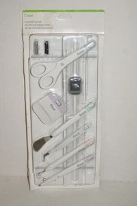 Neu Cricut 9-teiliges Essential Nähwerkzeug-Set enthält 13" tragbaren Trimmer - Bild 1 von 13