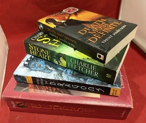 Mixed Lot Fiction Best Selling Authors Retro Vintage Books Bulk Lot x 4 Lot 1245 - Bild 1 von 6