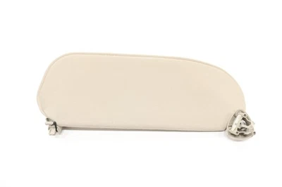 Chevrolet Express 3500 2003-2024 delantero izquierdo lado del conductor parasol parasol OEM Foto 1 de 4