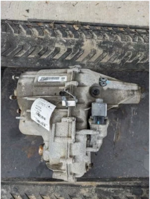 Transfer Case Transfer Case Opt NP0 ID Rn Fits 10-14 SUBURBAN 1500 - Image 1 of 4