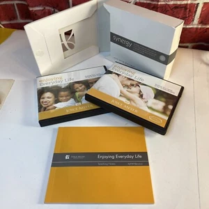 JOYCE MEYER MINISTRIES Synergy  Edition Everyday Life Includes Booklet and 3 CDs - Photo 1 sur 5