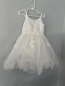 Azazie White Formal Dress Flower Girls Size 6 White Tulle Embroidered Lace - Picture 1 of 7