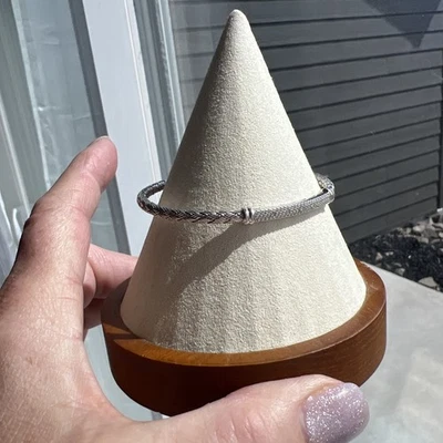 Marca Oland Makers. Brazalete de diamantes y ley talla 7 Foto 1 de 4