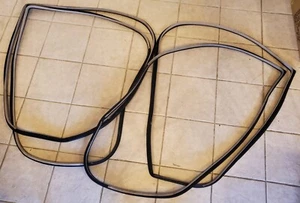 98-05 Lexus GS300 GS400 GS430 Complete set Door Weatherstrip Seal Front & Rear - Picture 1 of 24