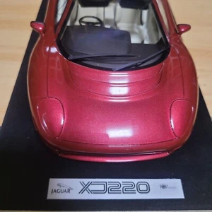 1:18 TopMarques Jaguar XJ220 Red - Picture 1 of 11