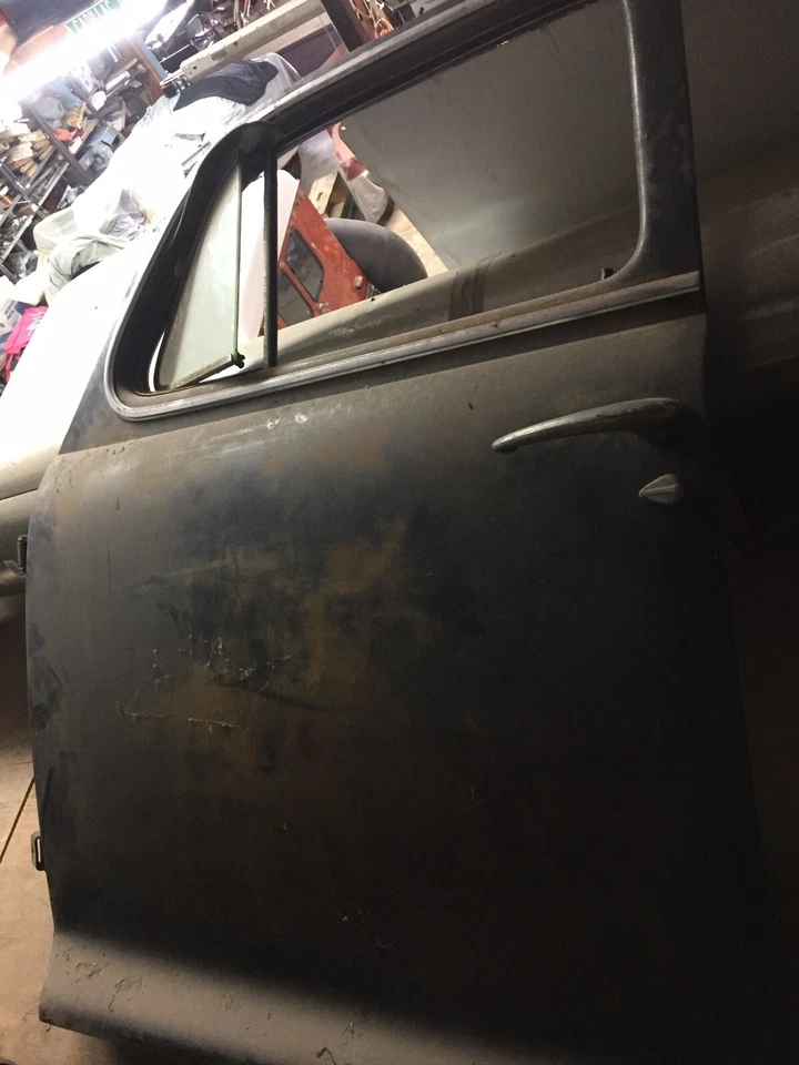 Cadillac serie 67 1941 puerta delantera izquierda Foto 1 de 4