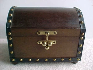 Vintage Holz Piratentruhe Truhe Schmuck Schmuck Schmuck Spieluhr spielt meinen Weg Japan - Bild 1 von 11
