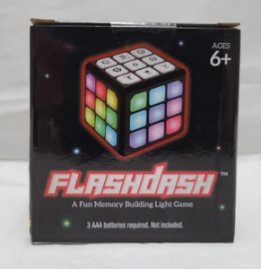 New 2021 Flashdash - A Fun Memory Building Light Game Sealed - Ships Free - Picture 1 of 6