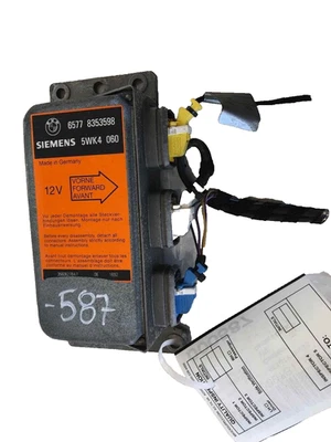 1992 - 1993 BMW 325i SRS Control Module Unit Chassis Brain Box P/N 6577 8353598 - Image 1 of 4