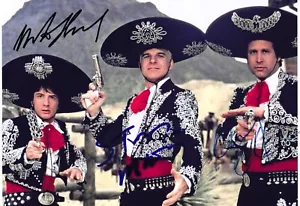 TRE AMIGOS firmati STEVE MARTIN & CHEVY CHASE & MARTIN SHORT 8x12 con certificato di autenticità - Foto 1 di 6