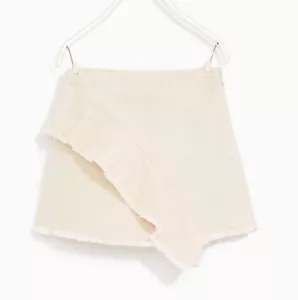 FALDA VAQUERA DESHILACHADA PARA NIÑA ZARA CON VOLANTES 7 años Precio de venta sugerido por el fabricante £16.99 - Imagen 1 de 4