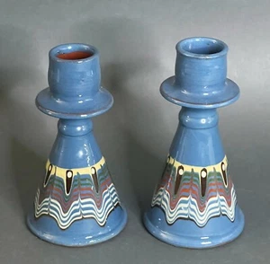 Juego de 2 candelabros vintage de arcilla roja arte cerámica esmalte por goteo azul  - Imagen 1 de 8