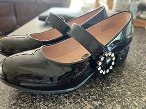 Girls Olive & Edie dress shoes size 2 - Picture 1 of 6