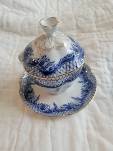 Taza de té y platillo de porcelana fina imperial vintage Lomonosov con tapa hecho en Rusia - Imagen 1 de 3