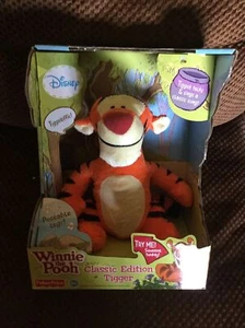 Winnie The Pooh Classic Edition Tigger Posable 10" Plush With Sound - New - Picture 1 of 4