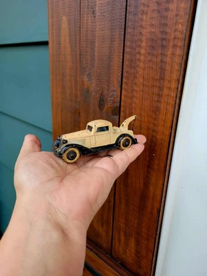 Vintage 1933-1939 Tootsietoy Graham Wrecker No. 0806 Toy Car - Image 1 of 4