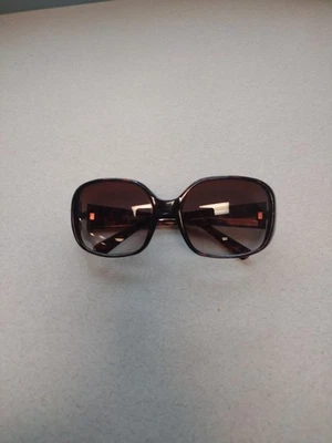 Monturas para gafas de sol Mossimo envolventes con marco negro solamente, 033 Foto 1 de 4