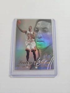 1997-98 Flair Showcase SCOTTIE PIPPEN Section 2 ROW 3 Seat 16 Chicago Bulls - Picture 1 of 2