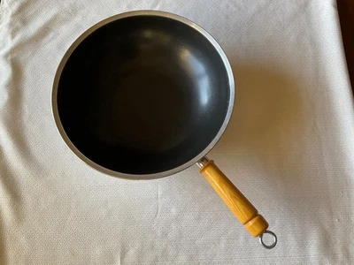 MIRRO Non-stick 11" Wok w/ Wood Handle #54221-1330 Hanging Hook • USA Made. - Image 1 of 3