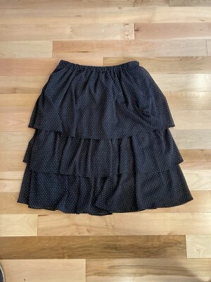 J. Falda Crew negra a lunares en capas para dama talla pequeña mediana Foto 1 de 4