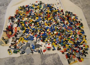 7 Lb  Lego Lot Brick Parts Some Star Wars, Few Minifigures, wheels stair + More - Picture 1 of 11