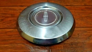 Lincoln Continental : 1981, 1982, 1983, 1984, 1985, 1986, 1987, Center Cap - Picture 1 of 12