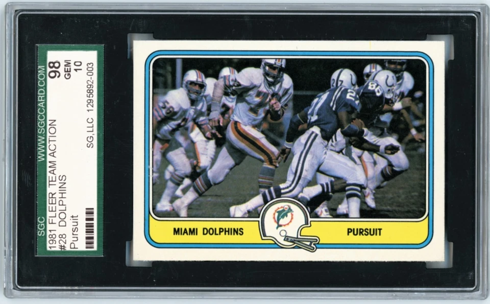 1981 Fleer Team Action Football #28 Miami Dolphins PURSUIT - SGC 10 GEM MINT - Image 1 of 2