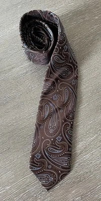 CORBATA HOMBRE GEOFFREY BEENE MARRÓN OSCURO CON PAISLEY AZUL CLARO Foto 1 de 4