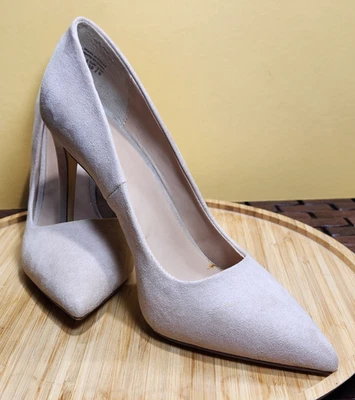 Call It Spring Pumps Women's US Size 8.5 Taupe Faux Leather Suede 4 1/4" Heel - Image 1 of 4