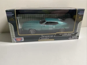 Motor Max 1:24 Scale American Classics Green 1971 Ford Mustang Sportsroof - Picture 1 of 5