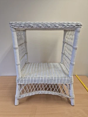Comodino portaoggetti vintage bambù vimini rattan bianco mensola - Immagine 1 di 4
