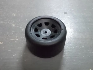 H-991 REAR Mounted Tire (ONLY 1) - Kyosho Thunderbird / Ultima 2 / 1:8 FX- F1 - Picture 1 of 2