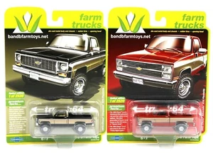 2022 AUTO WORLD 1:64 B&B *PAIR* Red/Black & Gold 1973 Chevy Cheyenne K10 *NIP* - Picture 1 of 7
