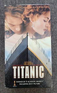 Titanic 1998 VHS 2 Tape Set Sprint Insert - Picture 1 of 24