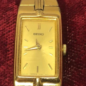 Seiko Ladies Watch Quartz Gold Tone New Battery - Picture 1 of 11