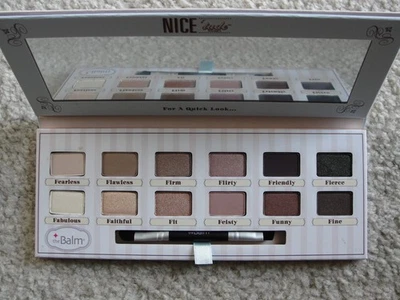 paleta de sombras de ojos the balm nice'tude sin caja Foto 1 de 4