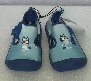 Scarpa da acqua Ground Up per ragazzo Bluey con gancio e cinturino ad anello (13/1) - Foto 1 di 5