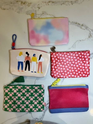 IPSY Bolsa Lote de 5 Bolsas de Maquillaje Glamour Almacenamiento de Viaje Vacías Foto 1 de 2