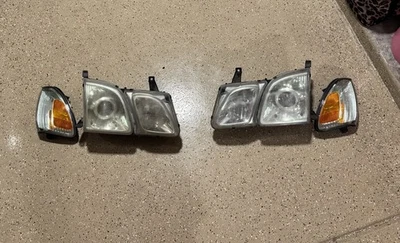 Faróis e marcadores para motorista e passageiro/direita/direita 2003-2007 LEXUS LX470 - Imagem 1 de 4