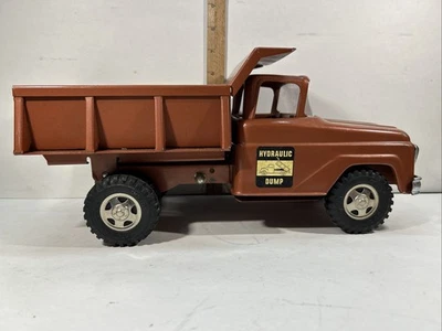 Camión de volteo hidráulico Tonka 1957 Foto 1 de 4
